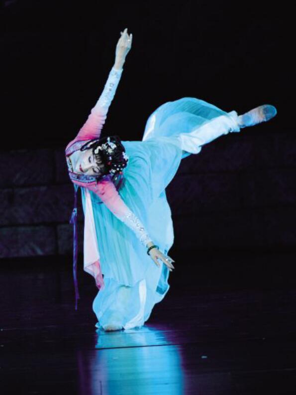 陈爱莲80了怎么还在跳舞(陈爱莲80岁)