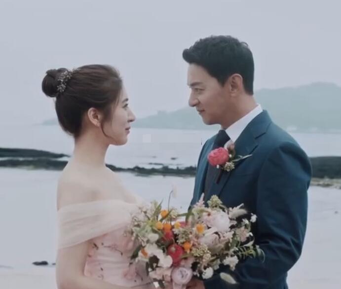 张东健高小英是形婚各玩各的(张东健高小英全家照)