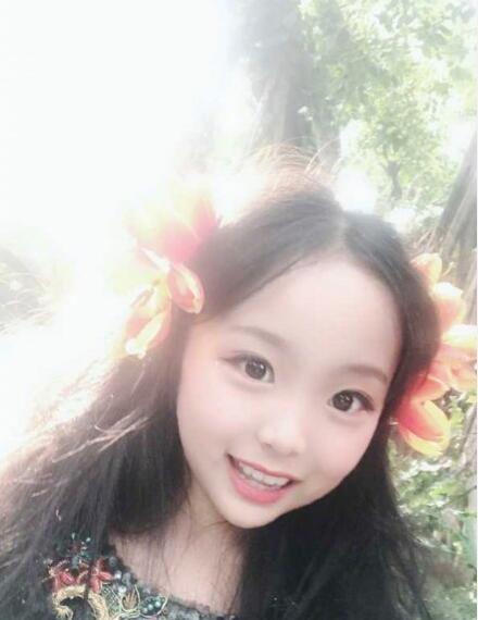 范朵朵和范丞丞的合照有吗(范丞丞和女生的合照)