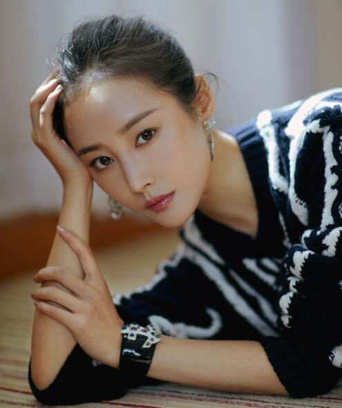 李纯整过容吗有没有前后对比照 她为什么反