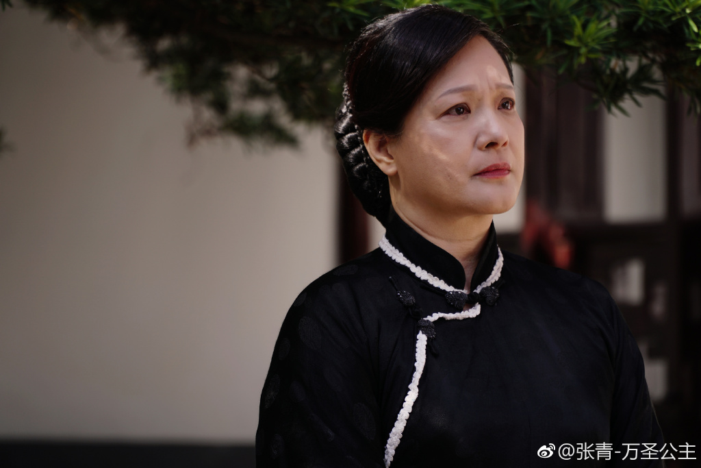 演员张青今年多少岁她老公是谁？张青现在的