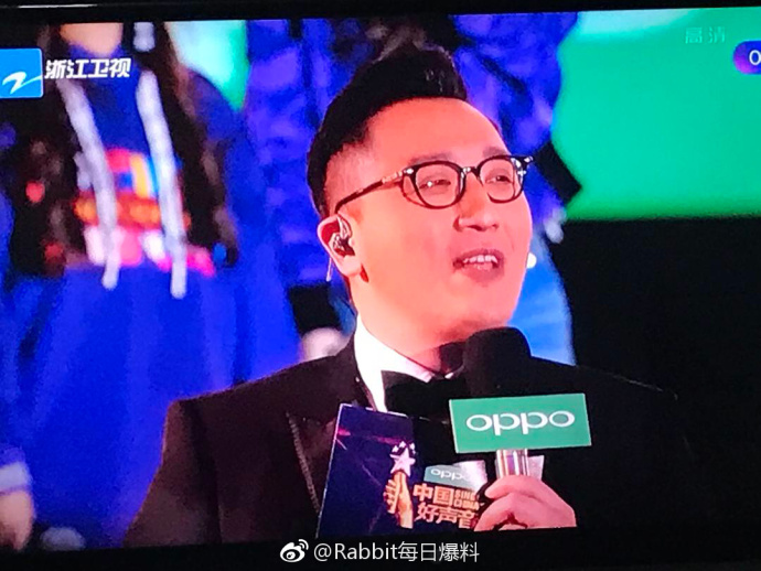 华少怎么这么胖了(华少胖了对比照片)