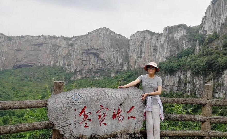 梁雁翎年轻时的照片好美(梁雁翔年轻的时候)