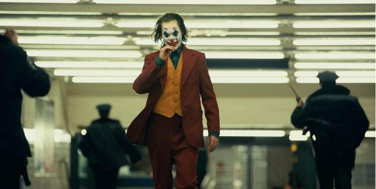 杰昆·菲尼克斯为什么叫凤凰哥、瓦昆