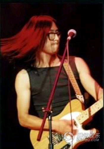 汪峰年轻时的照片大全(从儿童到青年时期)(汪峰小时候生活经历) 汪峰年轻时的照片大全(从儿童到青年时期)(汪峰小时候生活经历)