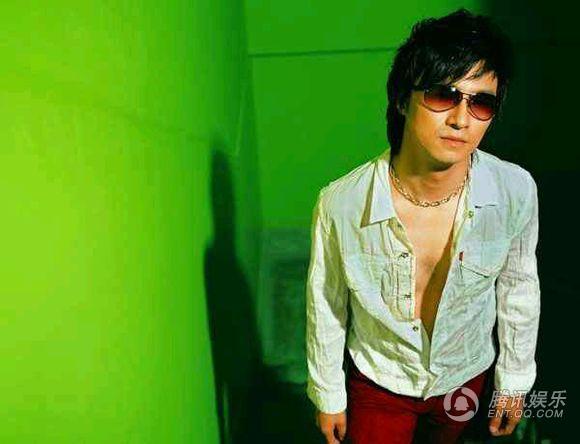 汪峰年轻时的照片大全(从儿童到青年时期)(汪峰小时候生活经历) 汪峰年轻时的照片大全(从儿童到青年时期)(汪峰小时候生活经历)