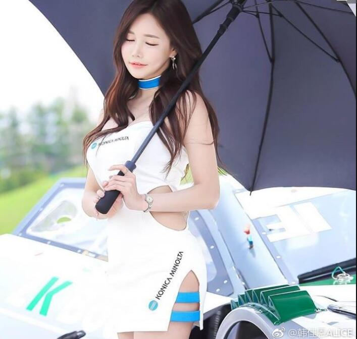 车模韩佳恩短裤图片