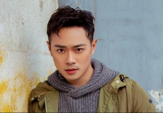 曹骏和曹颖是什么关系？曹骏和蓝盈莹是怎么(蓝盈莹和曹骏在一起多久了)