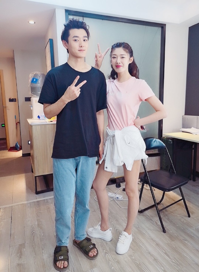 易柏辰参加过快乐大本营吗(易昕快乐大本营)