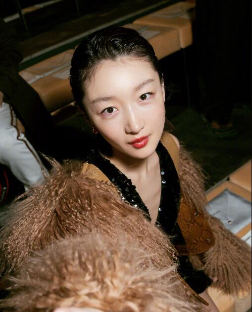 周冬雨为什么叫小蝌蚪、丽丽