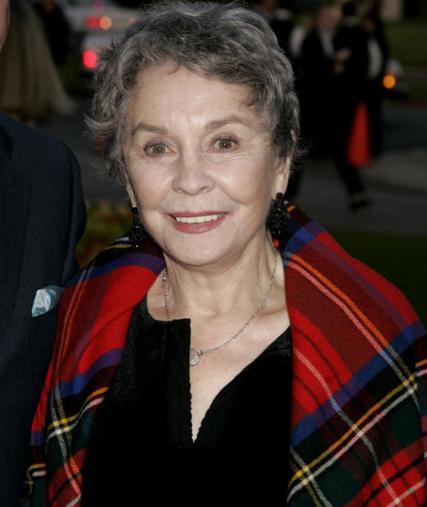 费雯丽与赫本谁更美哪个好看(赫本,费雯丽,泰勒谁更美)