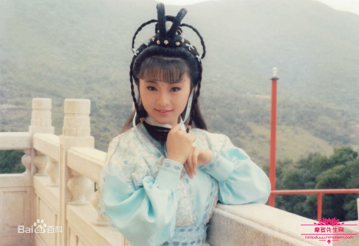 李赛凤年轻时期的泳照曝光