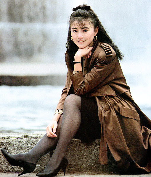 李赛凤年轻的时候好美照片(李赛凤颜值天下第一)