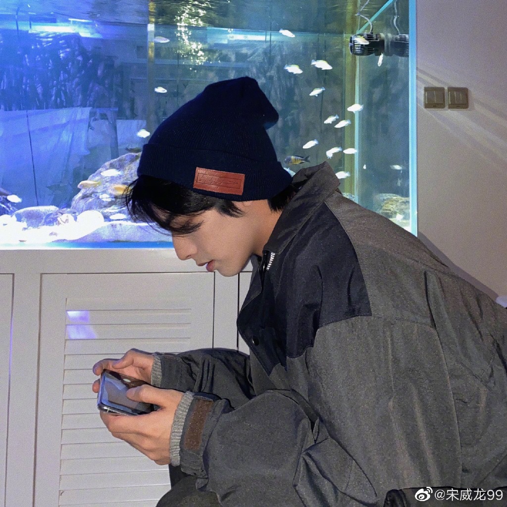 宋威龙为什么叫年下男(宋威龙今年多大了)