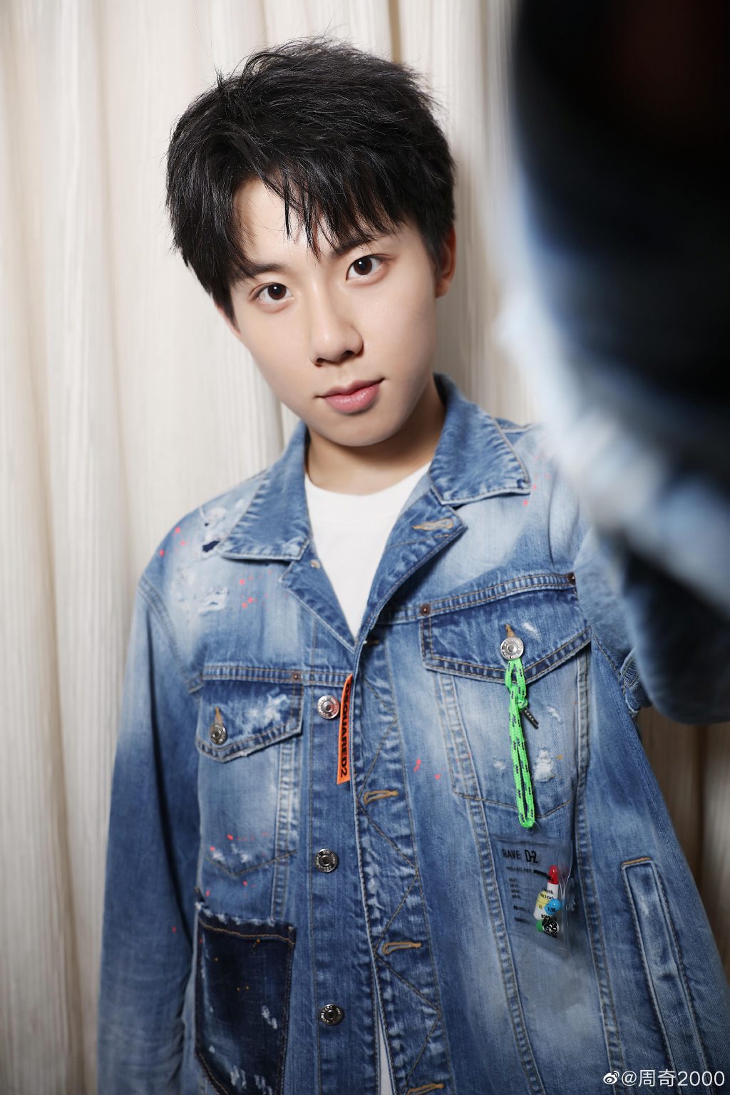 演员周奇现在在哪所学校(周奇在哪上学)