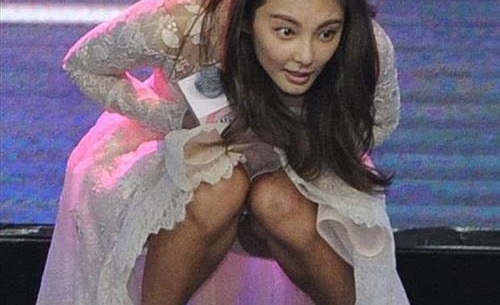 张雨绮电影性感图片令人惊艳 张雨绮电影性感图片令人惊艳