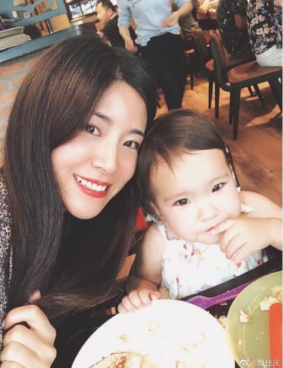 魏佳庆老公是谁是干什么的(魏佳庆结婚) 魏佳庆老公是谁是干什么的(魏佳庆结婚)