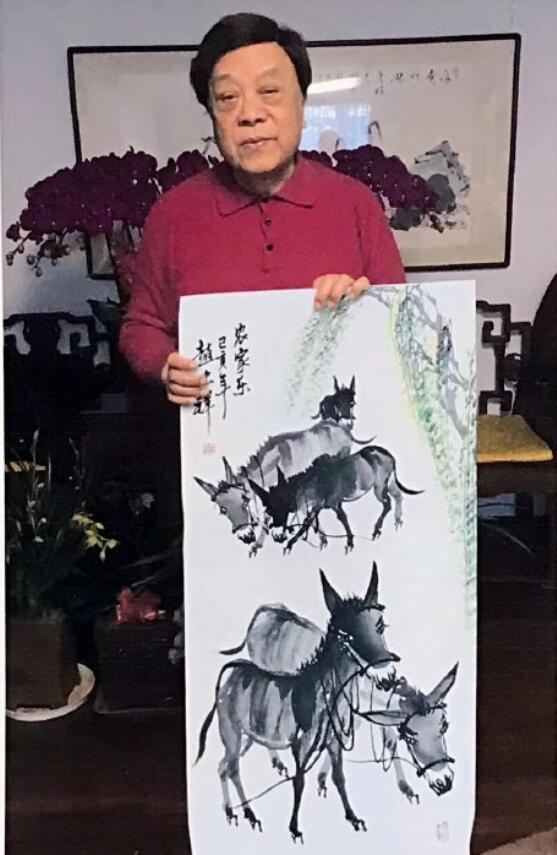 赵忠祥年轻时是不是秃顶