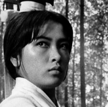 徐枫年轻时候的照片(钱枫年轻时的样子)