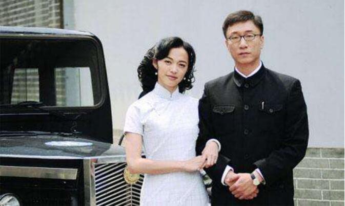 姚晨敲门孙红雷是真的假的(姚晨敲孙红雷房门)