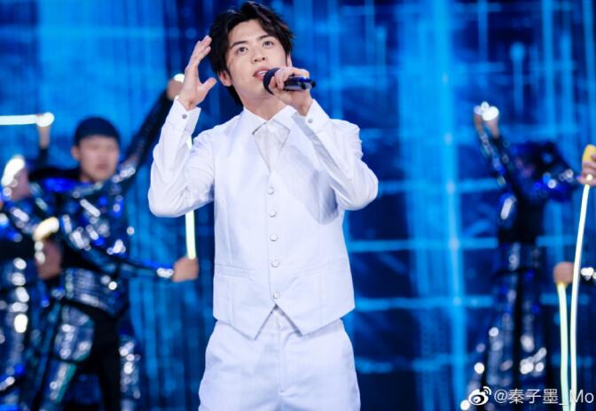 秦子墨为什么叫小黑兔、天天