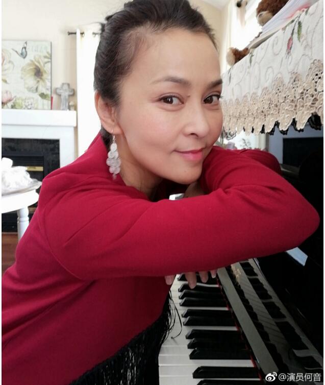 何音年轻时真漂亮照片(何老师年轻时的照片)