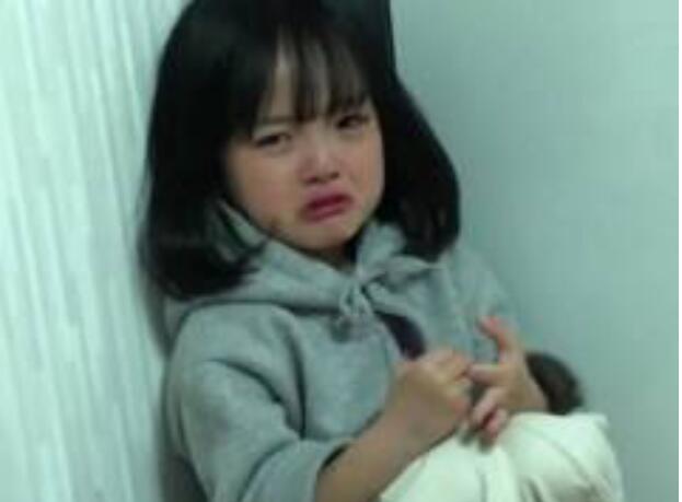 权律二已经长大了最新照片(权律二图片小时候)