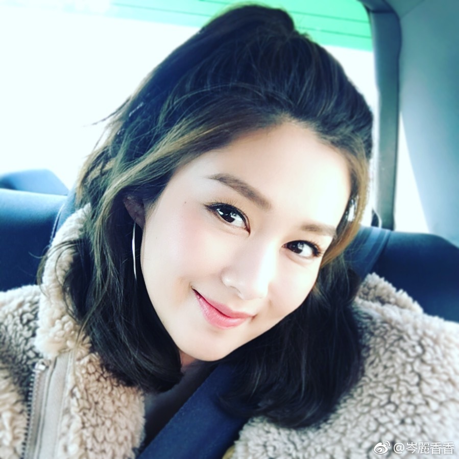 岑丽香减肥前后照片(岑丽香整容前照片)