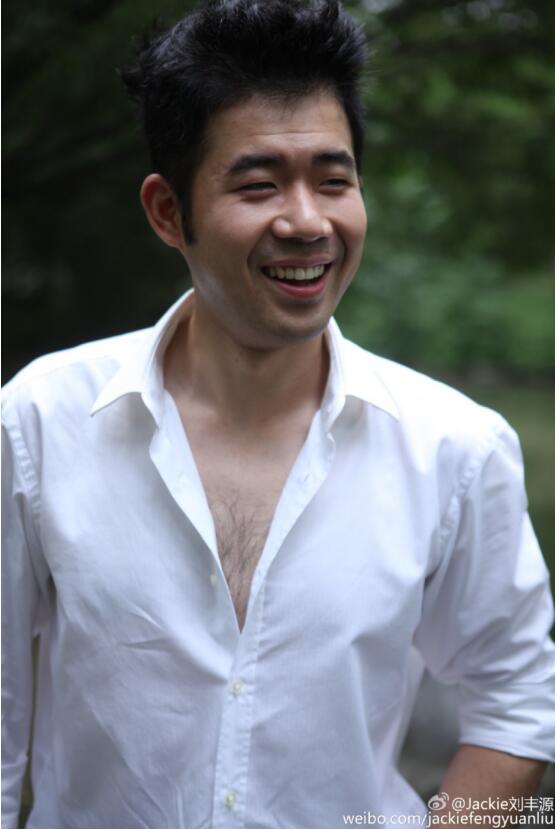 刘丰源家境是大连富二代吗(刘丰源有钱吗)