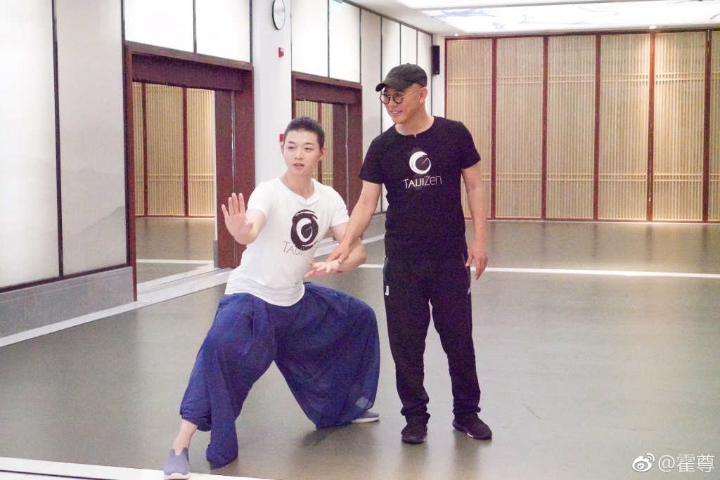 龚琳娜和王菲谁唱功厉害(龚琳娜唱功排第几)