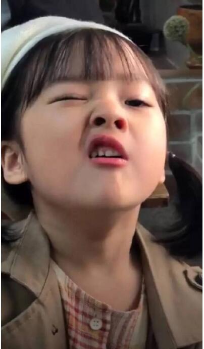 权律二已经长大了最新照片(权律二图片小时候)