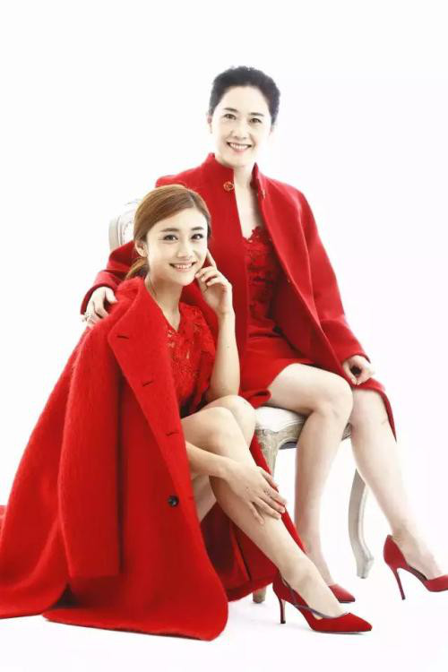 刘芸妈妈好年轻照片(刘芸的妈妈照片)