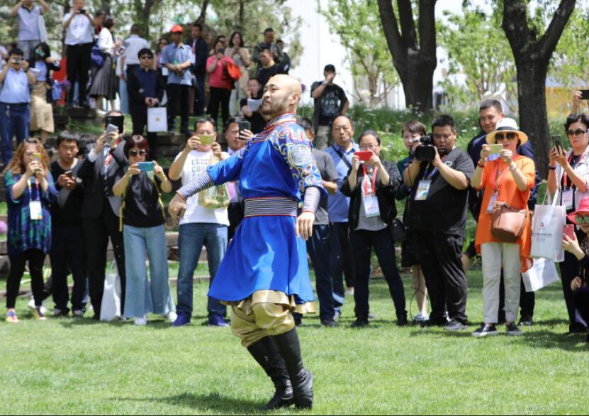 李德戈景有头发的时候啥样