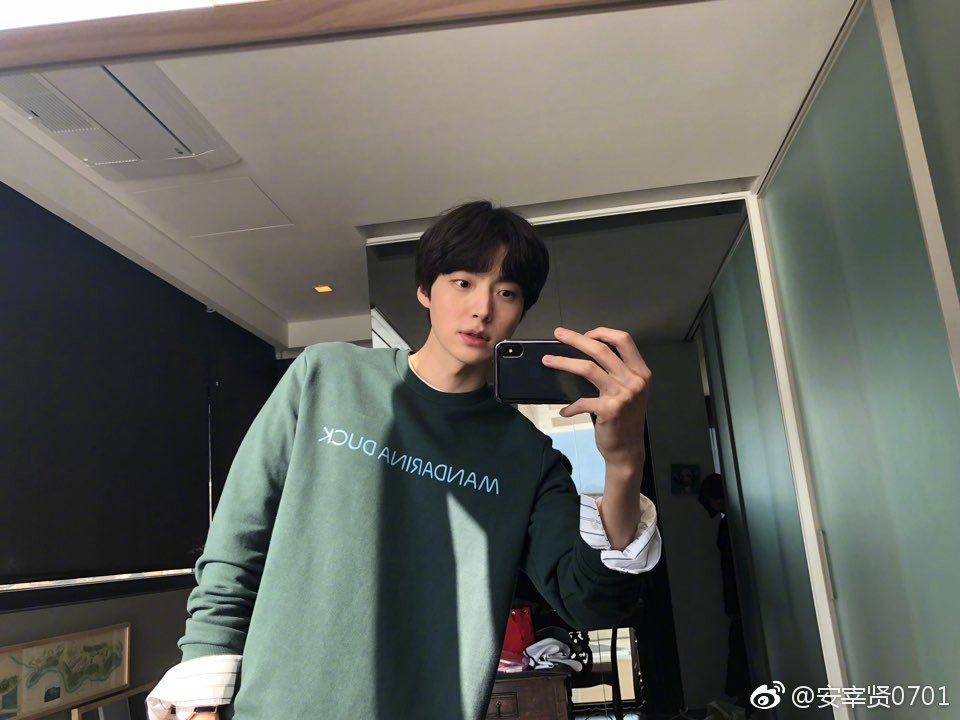 千颂伊为什么叫二千因为傻吗(千颂伊怎么了)