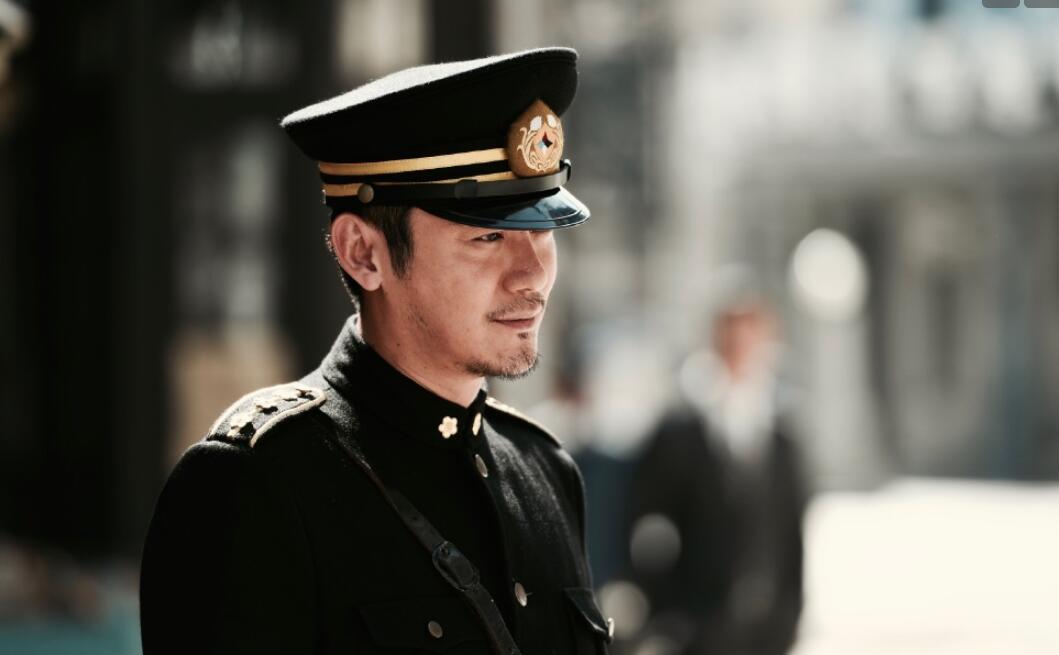 芦芳生为什么会说日语总演鬼子