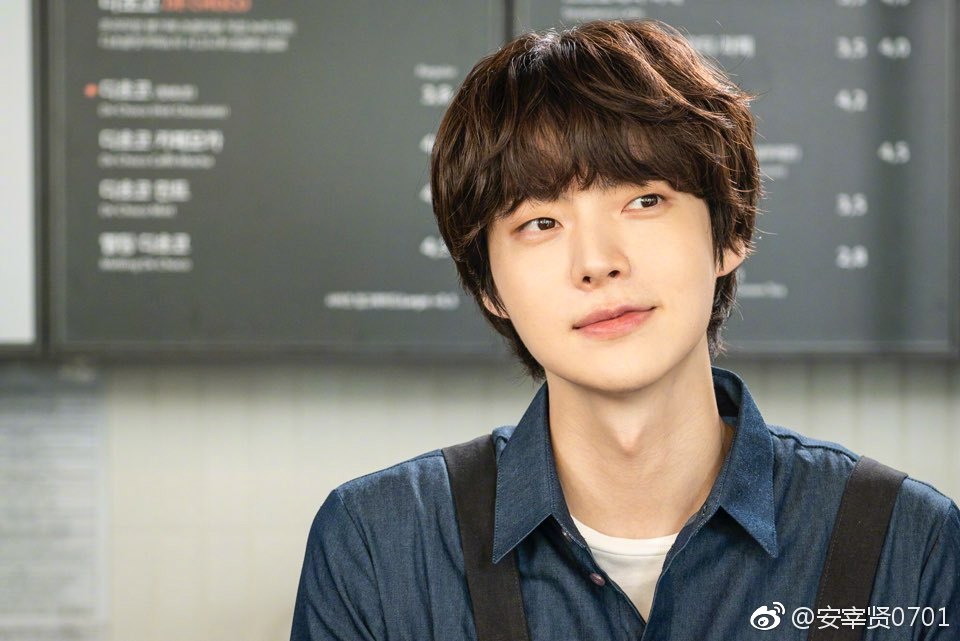 千颂伊为什么叫二千因为傻吗(千颂伊怎么了)