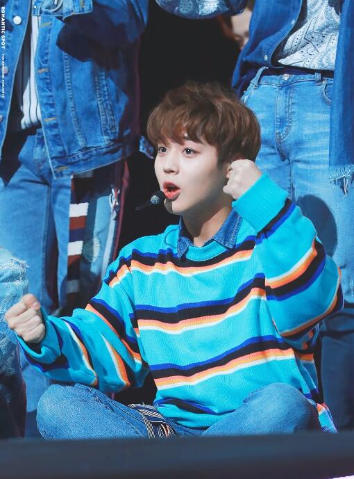 朴志训喜欢什么样的女生(朴志训喜欢什么颜色)