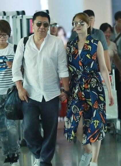 李小冉丈夫徐佳宁照片(徐佳宁怎么敢娶李小冉?李小冉照片) 李小冉丈夫徐佳宁照片(徐佳宁怎么敢娶李小冉?李小冉照片)