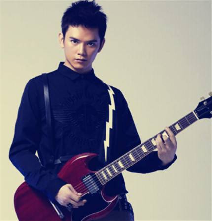 张恒远跟毕夏结婚照片(张恒远和毕夏)