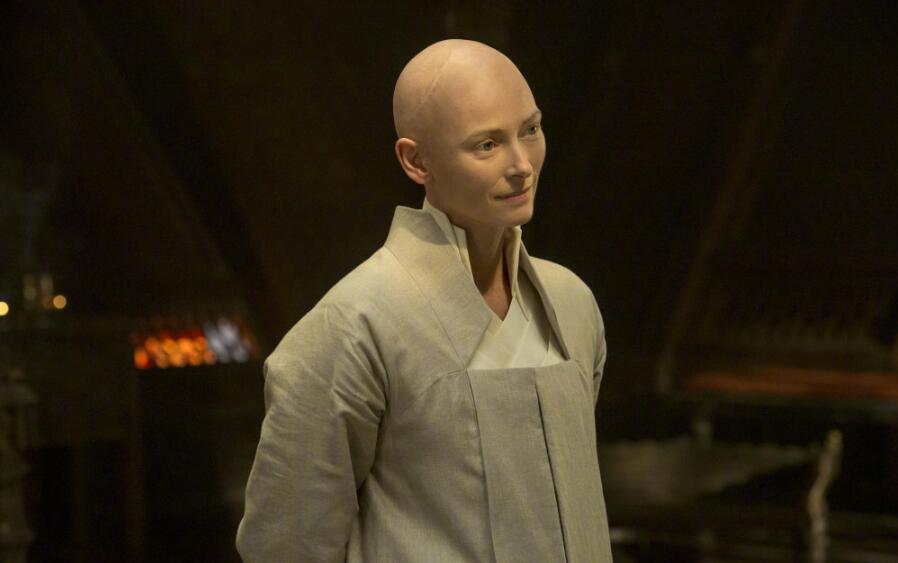 蒂尔达斯文顿有白化病吗