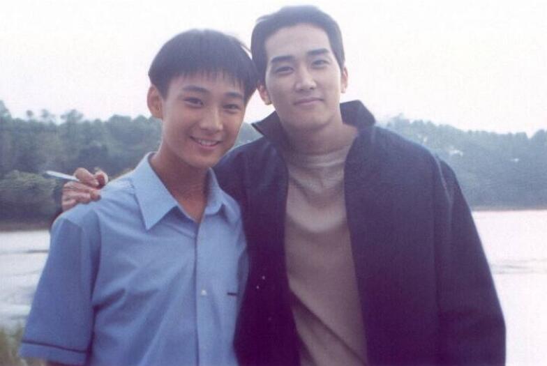 宋承宪年轻时最帅的照片(宋承宪有多帅)