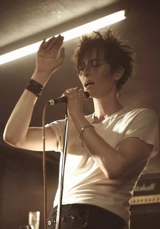 蒂尔达·斯文顿雌雄同体是什么梗 蒂尔达·斯文顿雌雄同体是什么梗