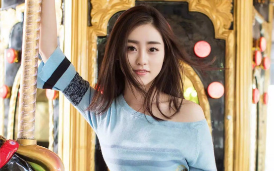 祝绪丹和冯提莫太像了对比图(冯提莫祝绪丹对比照)