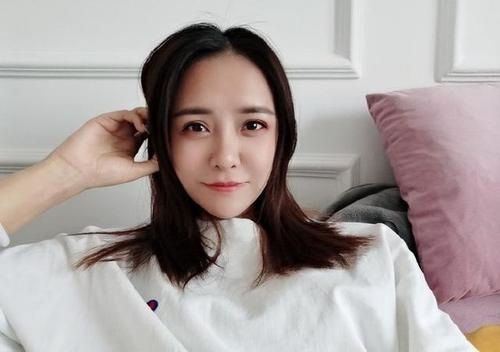 快女喻佳丽结婚老公是谁(喻佳丽结婚照) 快女喻佳丽结婚老公是谁(喻佳丽结婚照)