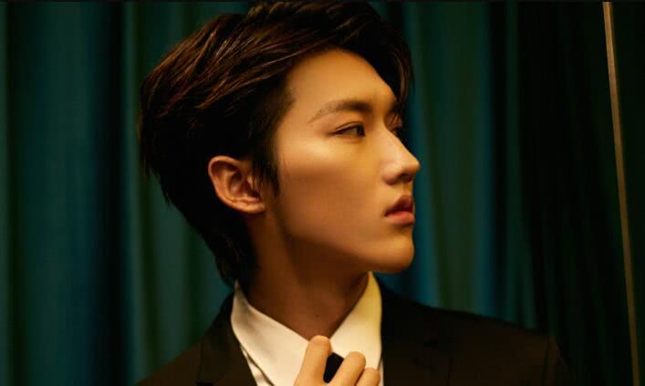 师铭泽吴亦凡长相对比图