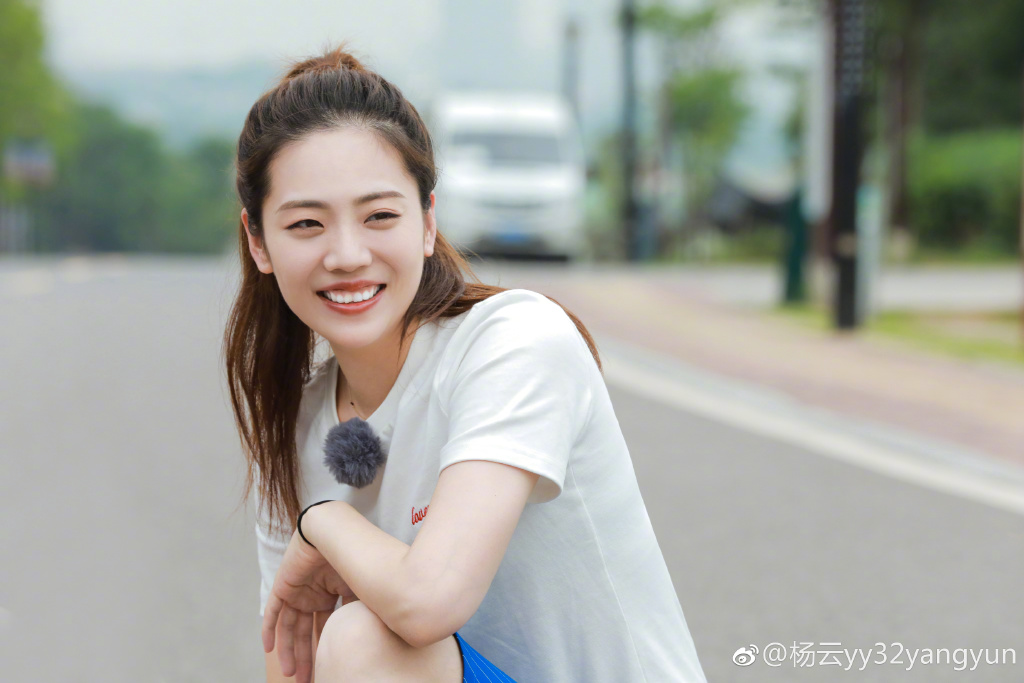 杨云现在做什么工作?杨云为什么二胎是试管 杨云现在做什么工作?杨云为什么二胎是试管