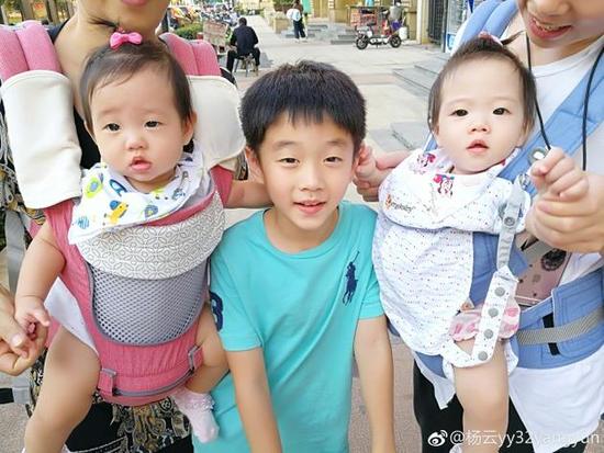 杨阳洋是不是有哮喘?杨阳洋的双胞胎妹妹照 杨阳洋是不是有哮喘?杨阳洋的双胞胎妹妹照