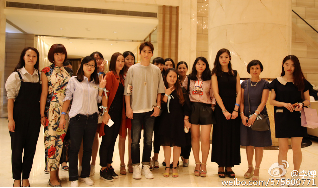 李婵为什么一直跟着朱一龙(朱一龙李婵结婚了吗?) 李婵为什么一直跟着朱一龙(朱一龙李婵结婚了吗?)