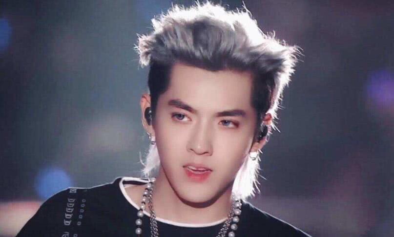 师铭泽吴亦凡长相对比图