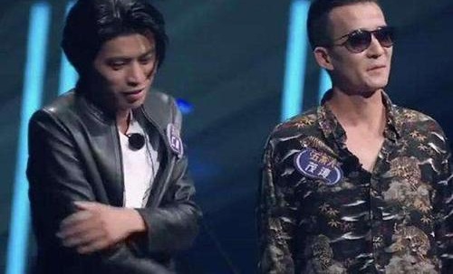 五条人乐队成员有几个人(五条人乐队为什么只有两个人)